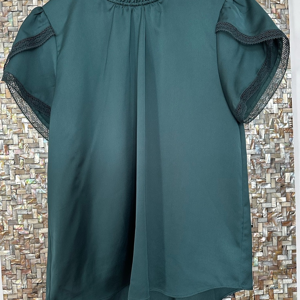 Elegant Green Women's Top